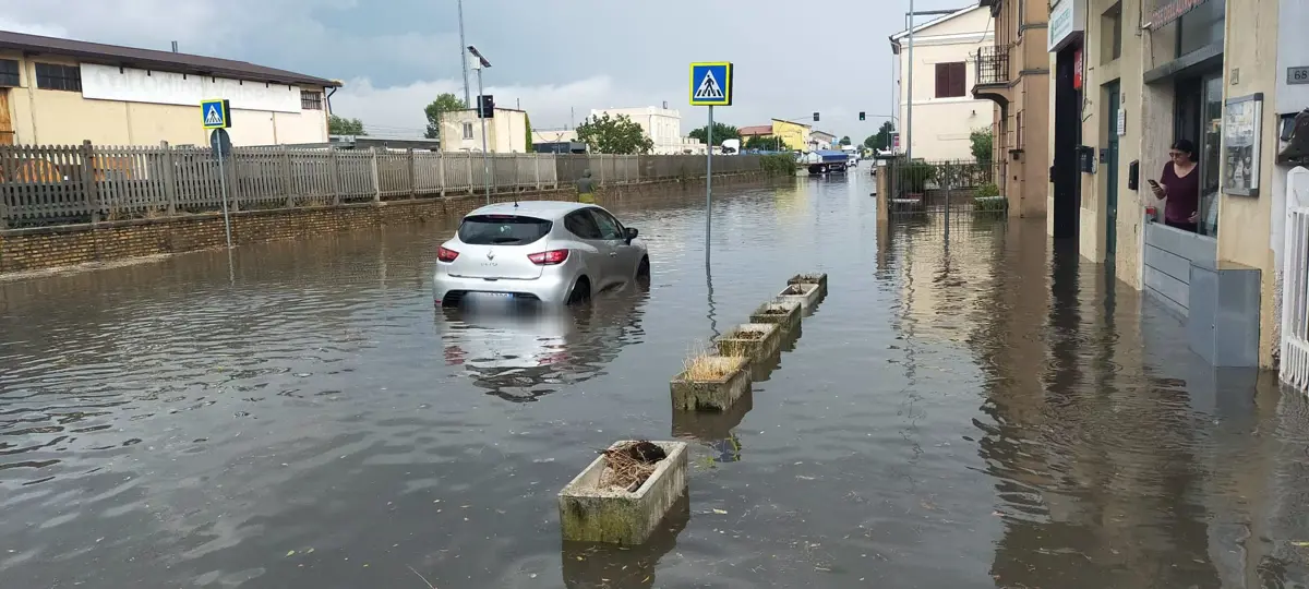 OSIMO STAZIONE SOTT'ACQUA IN MENO DI 10 MINUTI: CRONACA DI UN SISTEMA FOGNARIO INCOMPIUTO E DI EMERGENZE ANNUNCIATE