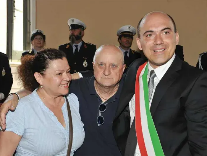 FIGLI E FIGLIASTRI, LA POLITICA AL PRIMO ROUND  “ERA ORA” CHE FINISSE CORPO A CORPO CON LA GLORIO!