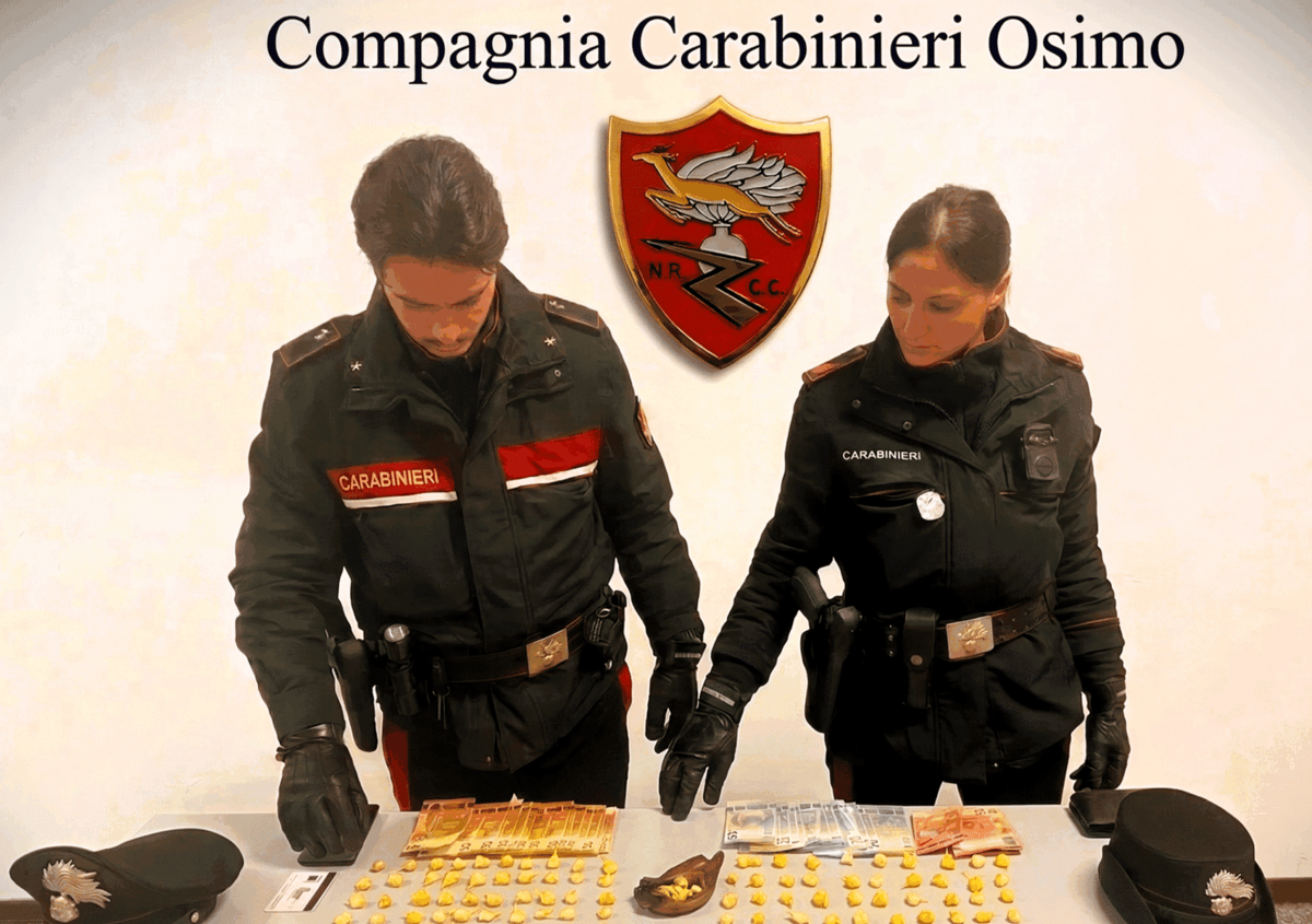 ALTRO COLPO AL TURISMO DELLA DROGA, IN MANETTE VACANZIERO ALBANESE